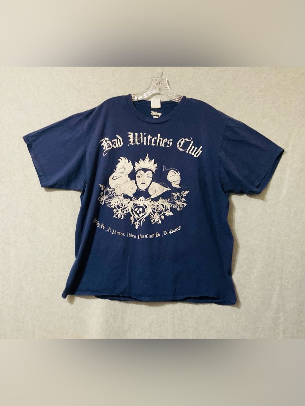 Disney Navy Men's Blue 'Bad Witches Club' Short Sleeve Graphic Tee Sz 2XL